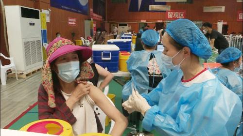 我市一剂次疫苗开打