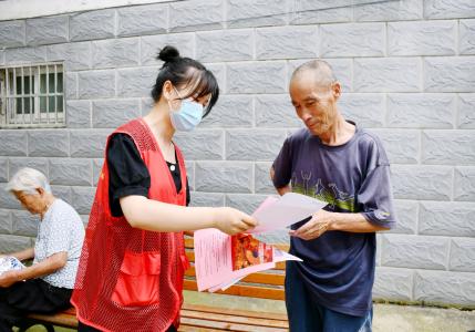 广德法院开展防范非法集资宣传活动