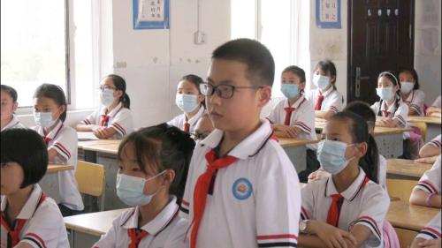 全市各中小学开学