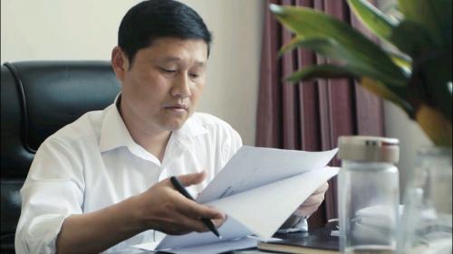 “兵书记”杨广奇：退伍不褪色 回乡创辉煌