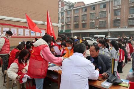 我市各地开展学雷锋志愿服务活动