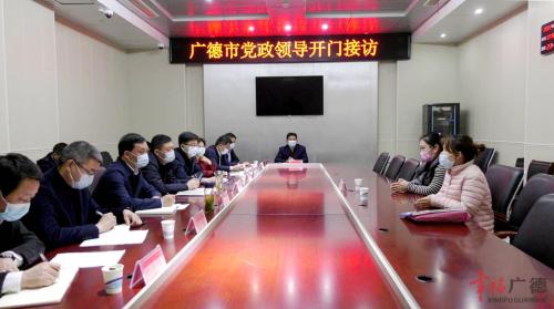 周其红开门接访解民忧