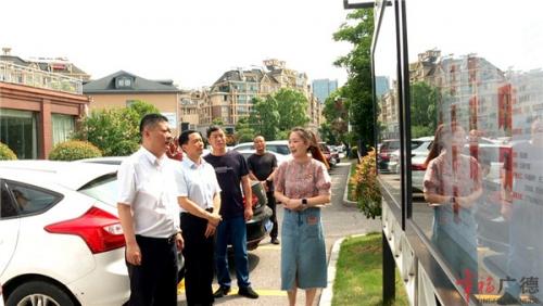 周其红调研基层党建工作