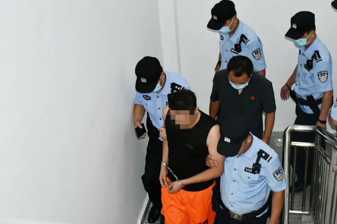 66a037b03eab69412bc58449167b938e.jpg 66a037b03eab69412bc58449167b938e.jpg