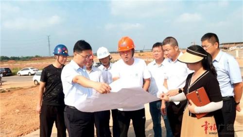 钱会调研走访园区在建项目及工业企业