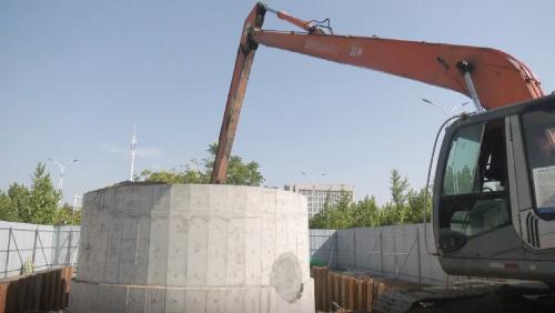 我市万桂山路污水干管改造工程有序推进