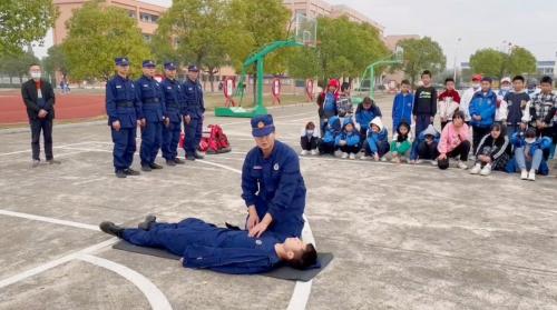 誓节镇:消防安全进校园