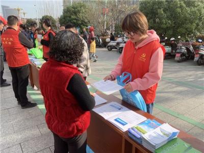 市残联参加“3•15”国际消费者权益日集中宣传活动